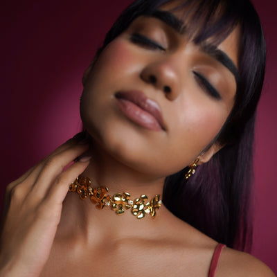 APPLIQUE CHOKER SET
