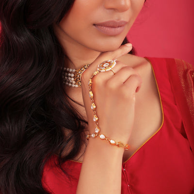 Aniya Hathphool