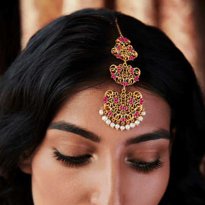 GODDESS LOTUS MAANG TEEKA 